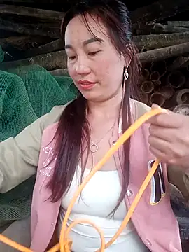 boiboi001 online show from March 7, 7:37 am