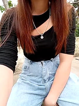 hangnga89 online show from February 28, 12:10 am