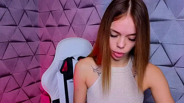 SofieSien online show from December 22, 2:58 am