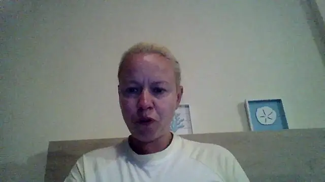 jennyblondeuk online show from April 18, 7:58 pm