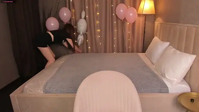 Lea Apple online show from March 28, 12:11 am