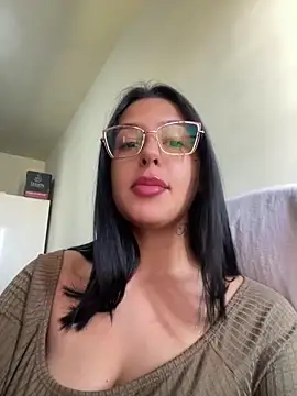 jujuarantes  2026 online show from February 18, 12:48 pm