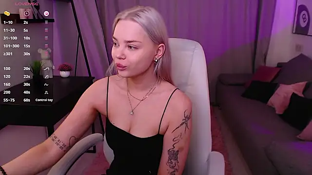 Leslie Caronn online show from February 11, 8:27 am