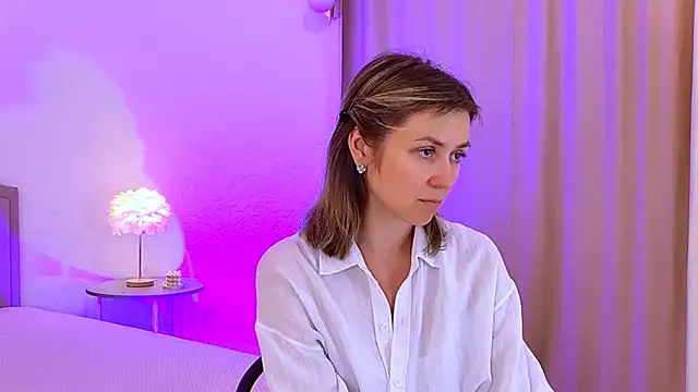 EmeraldGlow online show from February 5, 3:04 pm