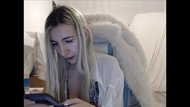 BarbieBlondieGirl online show from February 24, 7:23 pm