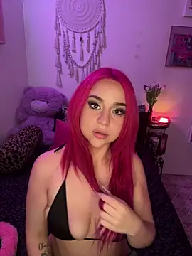 Tiffytooopretty online show from February 12, 4:25 am