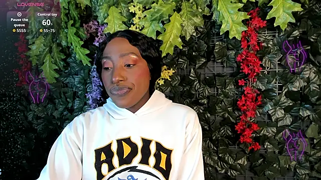 Isaa jonnes  online show from January 9, 3:22 am