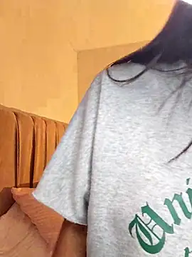 DAMMLEYLA online show from February 22, 8:37 am