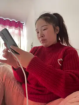 Faded pink online show from February 4, 1:19 am