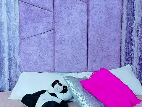 AlahiaEvansz online show from February 19, 4:23 am