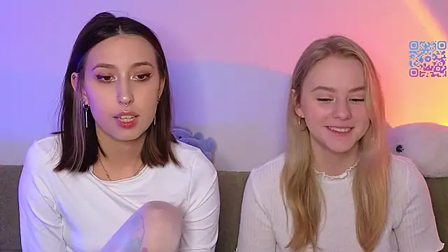 Mimipaws online show from March 21, 7:30 pm