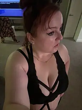 KittyCreamKisses online show from March 9, 3:53 am