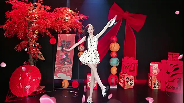 Shiny-girl7788 online show from February 24, 10:25 am