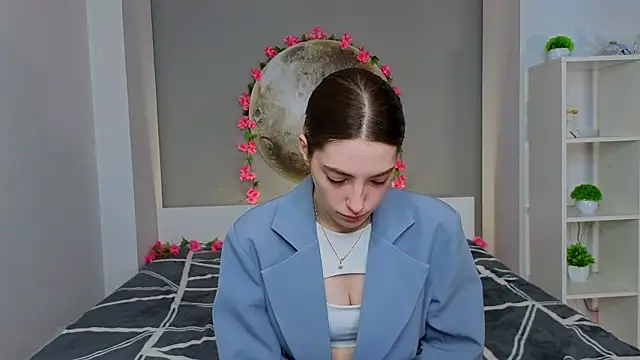 BrianneMallory online show from February 15, 6:16 am