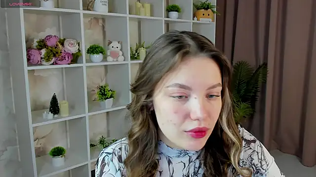 TessaDavidson online show from January 19, 12:34 pm