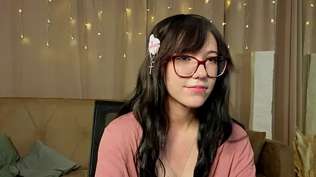 LaveraBadlam online show from January 10, 8:57 pm