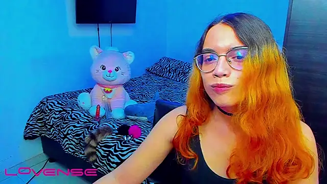 lillykittyyy online show from April 5, 3:27 am