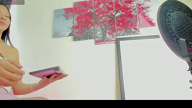 Staar Moon online show from January 7, 8:01 pm