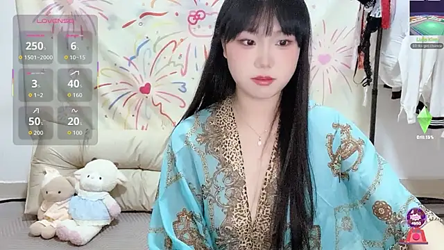 xiaoguai99 online show from May 6, 1:04 pm