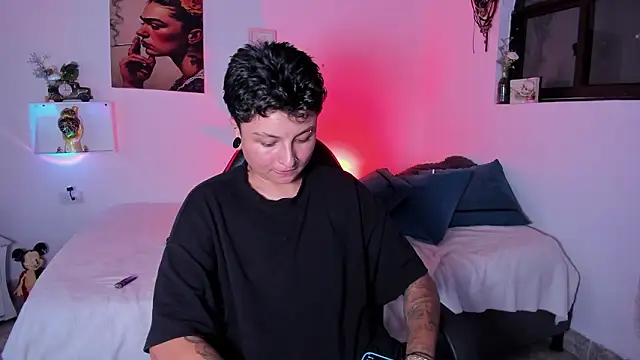 Zury Ramirez online show from February 13, 9:27 pm