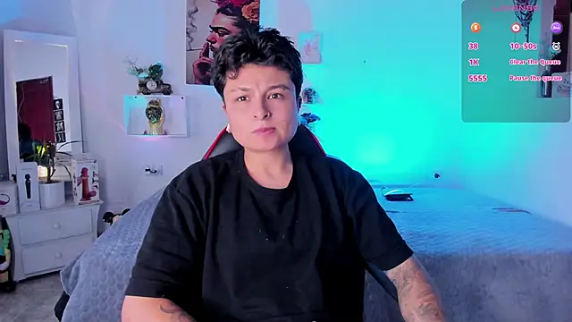 Zury Ramirez online show from February 19, 8:18 pm