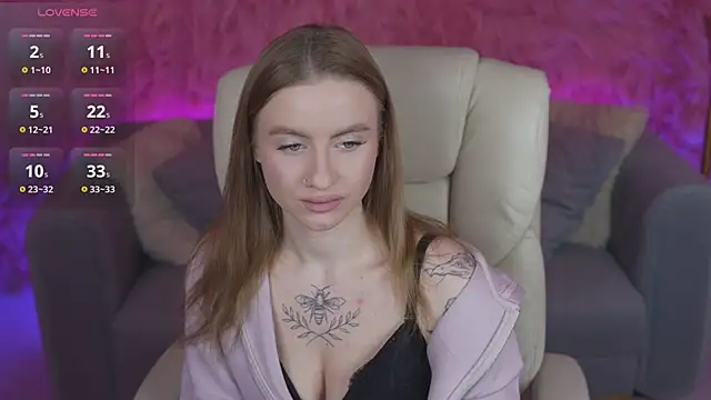 AlexaFleur online show from January 18, 7:43 pm