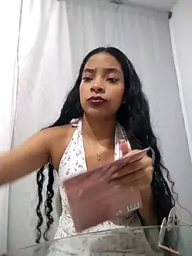 KATALINA SANTANA  online show from February 10, 11:41 pm