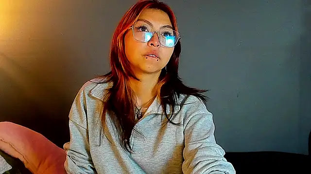 Kira Exe  online show from April 13, 11:33 am