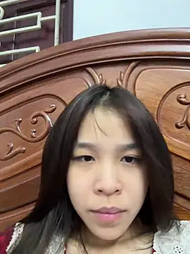 Lyli-122 online show from May 10, 8:49 am