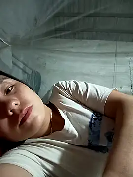 vanvan005 online show from March 1, 11:04 pm