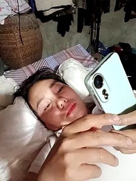 vanvan005 online show from February 14, 11:29 pm