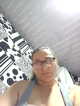 natalliecoopers online show from May 1, 2:15 am