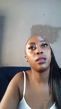 CocoButterxox online show from April 29, 11:46 am