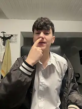 ravenryx online show from February 12, 3:47 pm