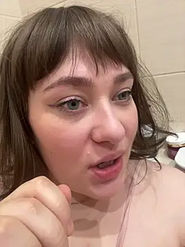 BettySquirtson online show from January 15, 1:11 am