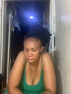 Xsexysnow33s online show from March 29, 10:20 pm