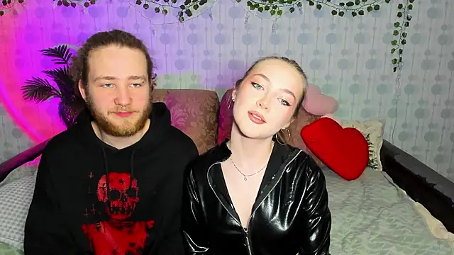 swiity room  online show from February 3, 4:45 pm