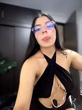 ShyDesireXXX online show from February 23, 9:36 pm