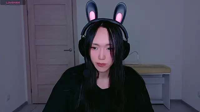 ChosenChampionofSlaanesh online show from January 19, 1:35 am