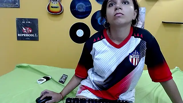 marcelasweet457 online show from February 22, 1:23 pm