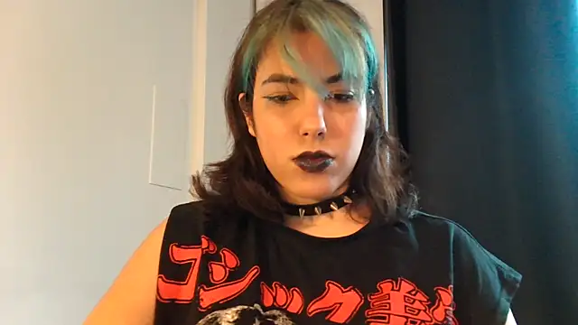 goth latina online show from February 10, 1:25 pm