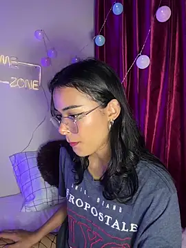 Iam Lyan  online show from February 12, 8:43 pm