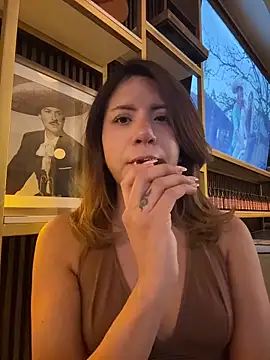 bombomcherry6 online show from March 27, 7:43 am