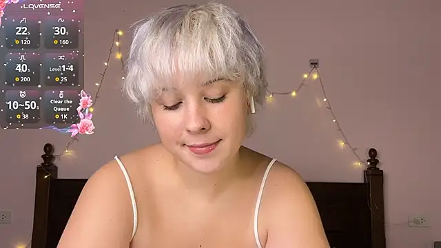 EvaSuunny online show from February 15, 5:01 pm