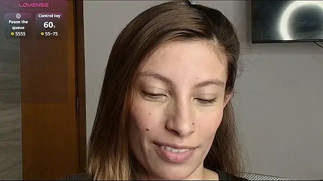 Sweet moon v  online show from April 10, 10:38 pm