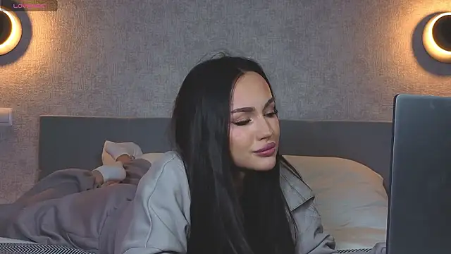 LushMirai online show from February 25, 1:09 pm