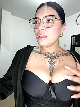 brenda palacio online show from February 15, 2:47 am