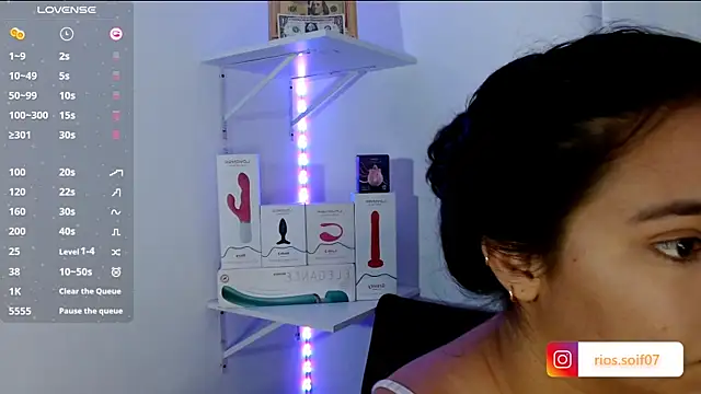 booty sofia online show from January 13, 9:35 am