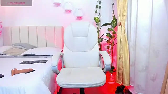 Isa7  online show from January 7, 2:31 pm