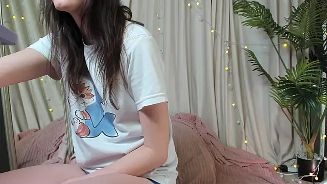 Ruby blossom  online show from February 7, 9:07 pm